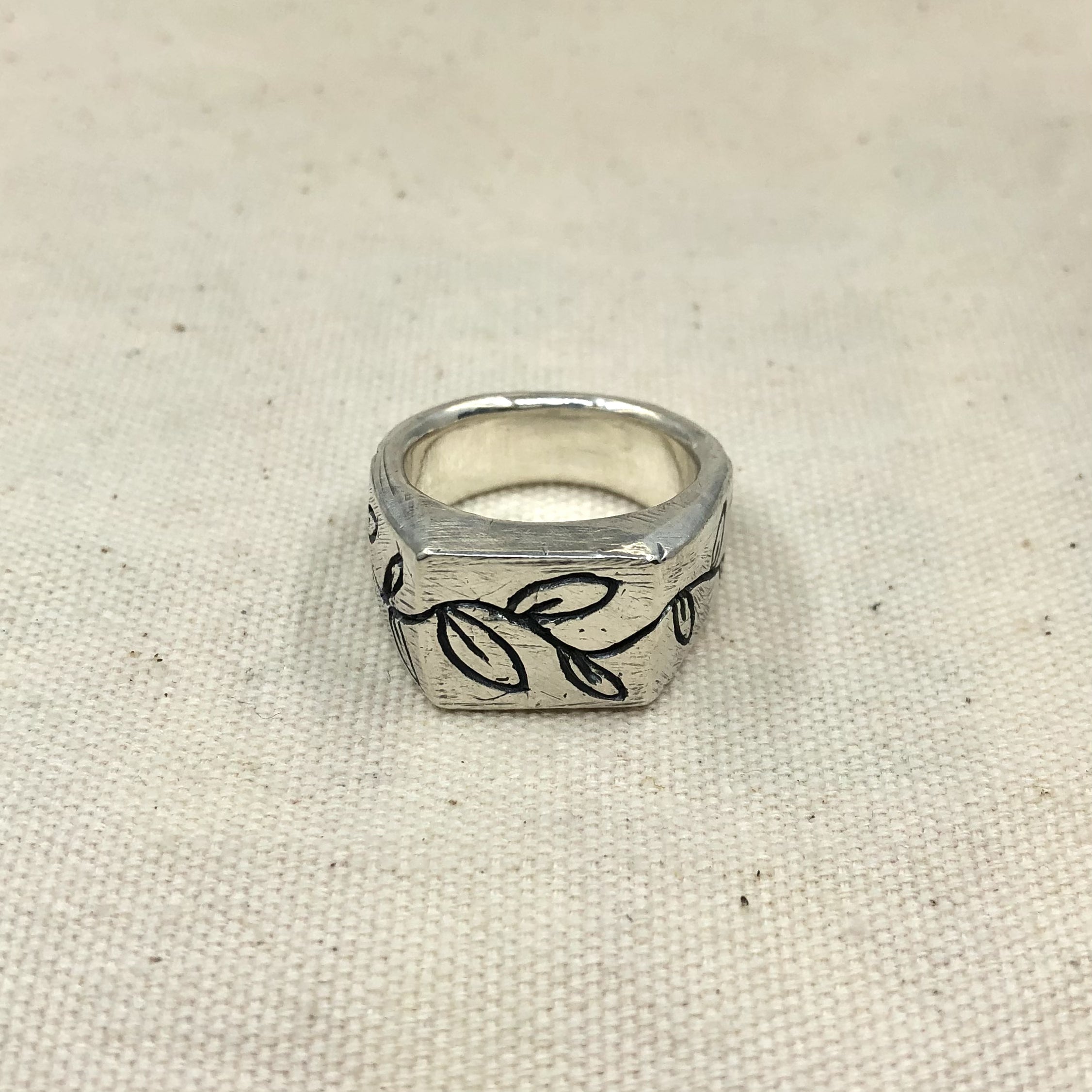 Laurel Signet Ring